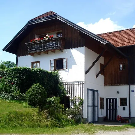 Haus Stoellinger * Hof bei Salzburg