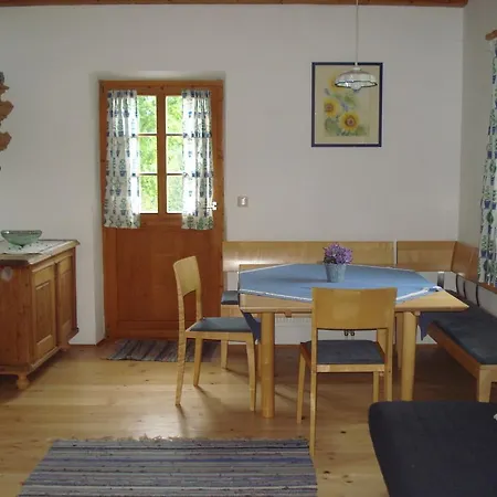 Haus Stoellinger * Hof bei Salzburg