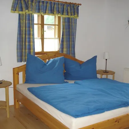 Semesterbostad Haus Stoellinger *